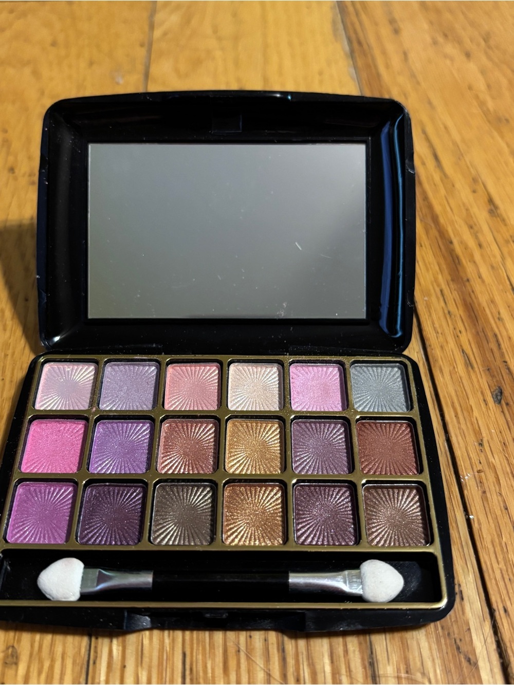 NWOT! Eyeshadow Palette - Shimmery Pink, Purple, Gold Tones